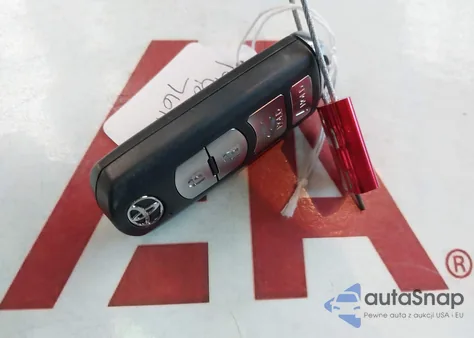 2019 Toyota Yaris Le from USA, damaged, VIN 3MYDLBYV6KY517611